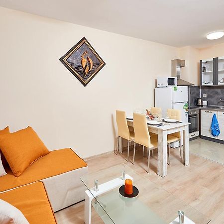 Art Apartments In Поморие Экстерьер фото