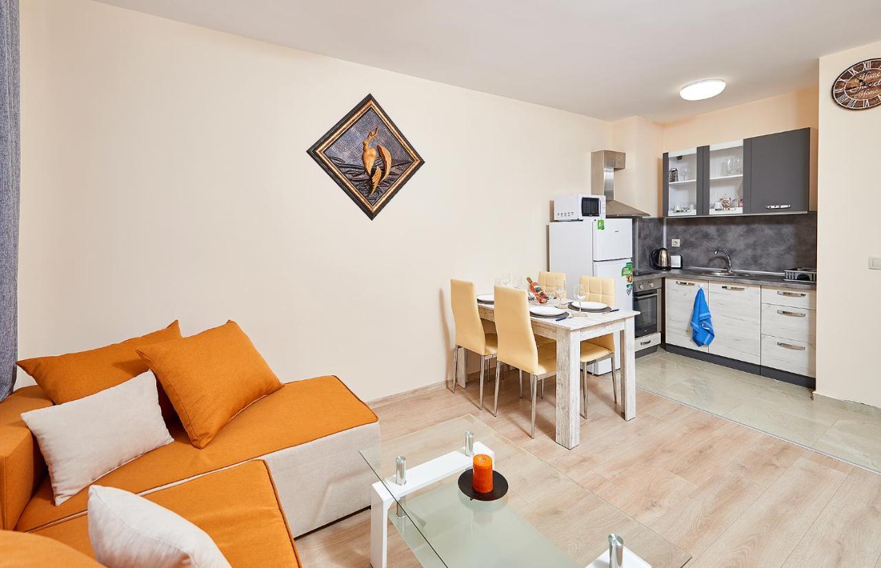 Art Apartments In Поморие Экстерьер фото