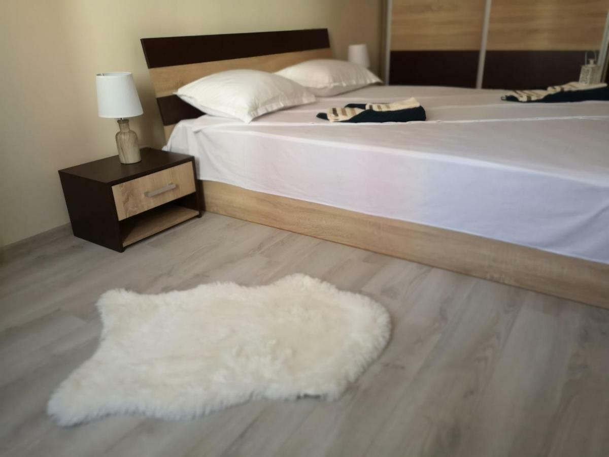 Art Apartments In Поморие Экстерьер фото